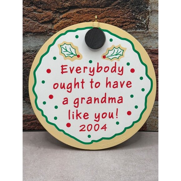 Hallmark Keepsake Ornament 2004 For Grandma Magnetic Photo Holder Christmas - Picture 4 of 6